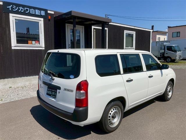 Toyota Succeed Van 8