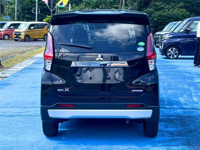 Mitsubishi eK X 6