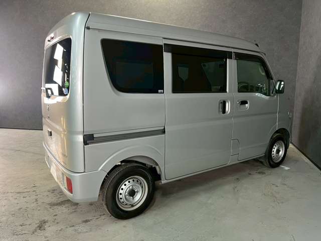 Suzuki Every 8