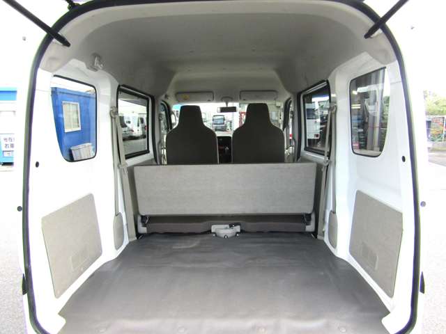 Suzuki Every 8