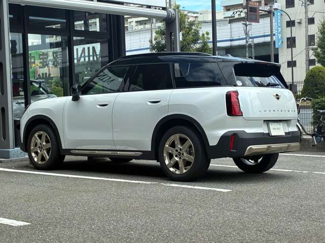 MINI Countryman 8