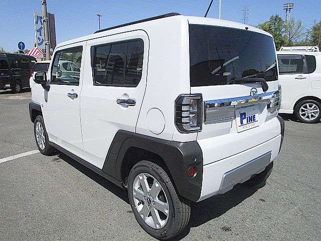Daihatsu Taft 9