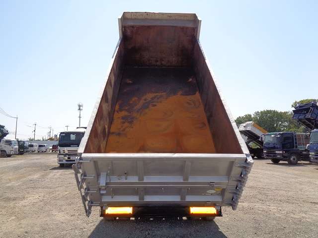Mitsubishi Fuso Fighter 7