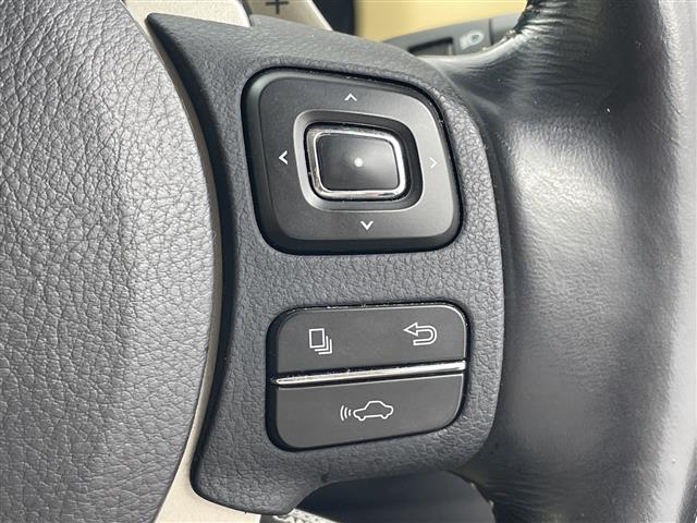 Lexus NX 8