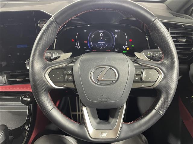 Lexus NX 9