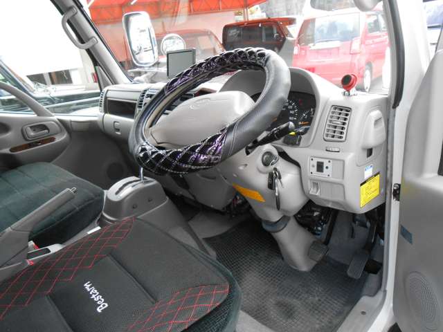 Toyota Camroad 8