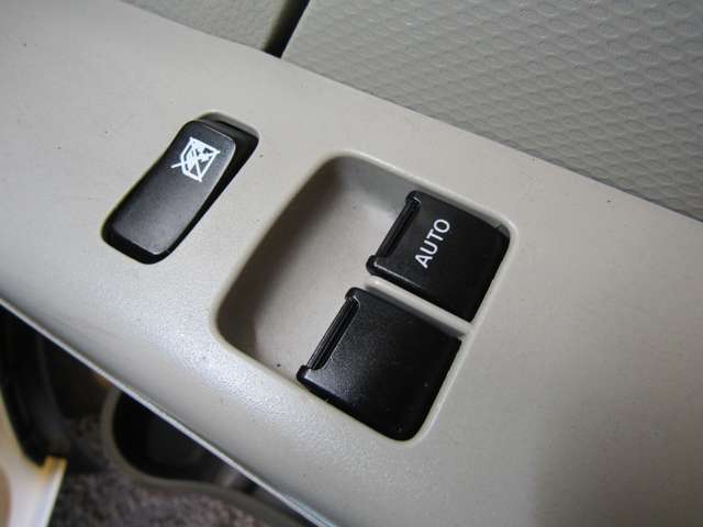 Nissan NV100 Clipper 12