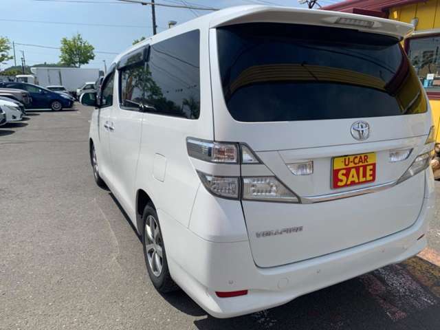 Toyota Vellfire 5