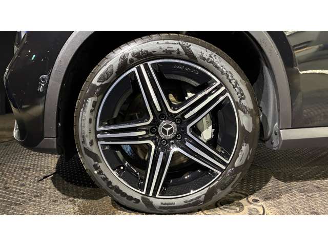 Mercedes-Benz GLC 11