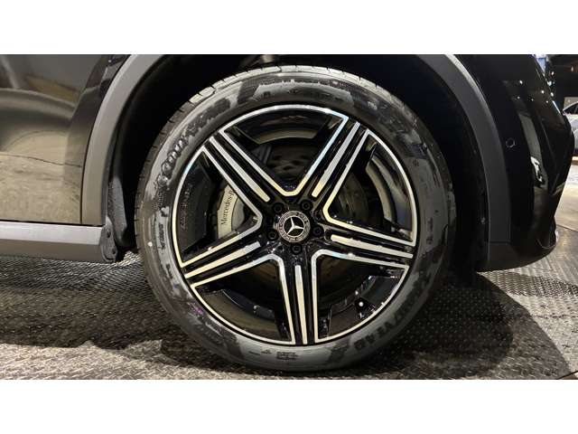 Mercedes-Benz GLC 8