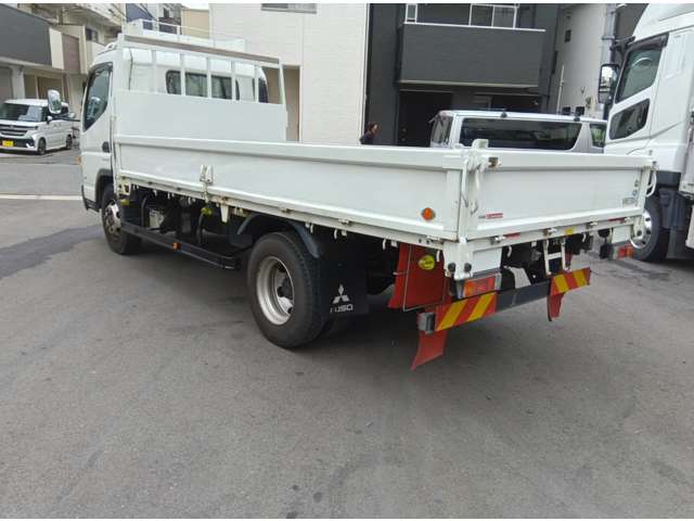 Mitsubishi Fuso Canter 7