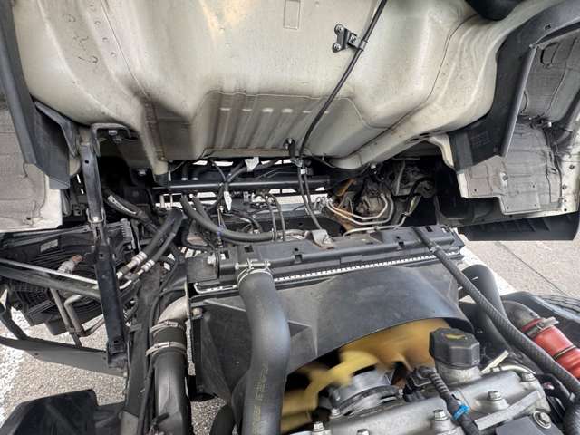 Mitsubishi Fuso Canter 9