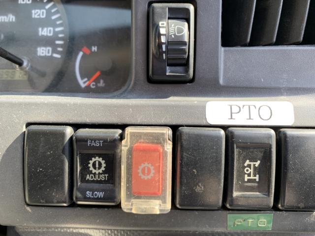 Isuzu Elf 8