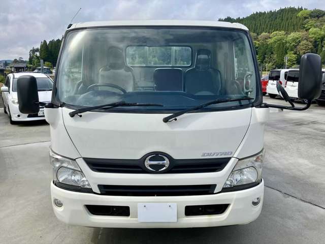 Hino Dutro 11