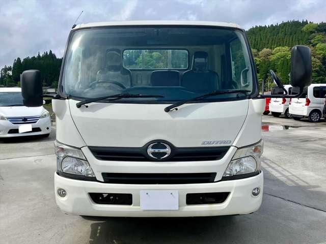 Hino Dutro 5