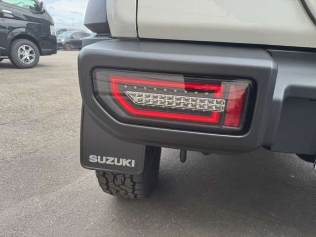 Suzuki Jimny Sierra 11