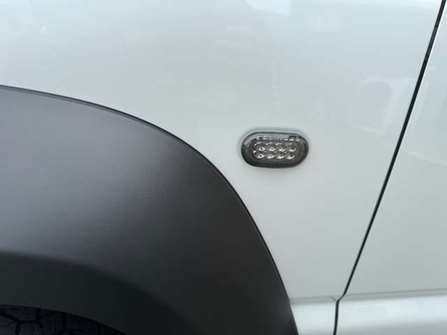 Suzuki Jimny Sierra 6