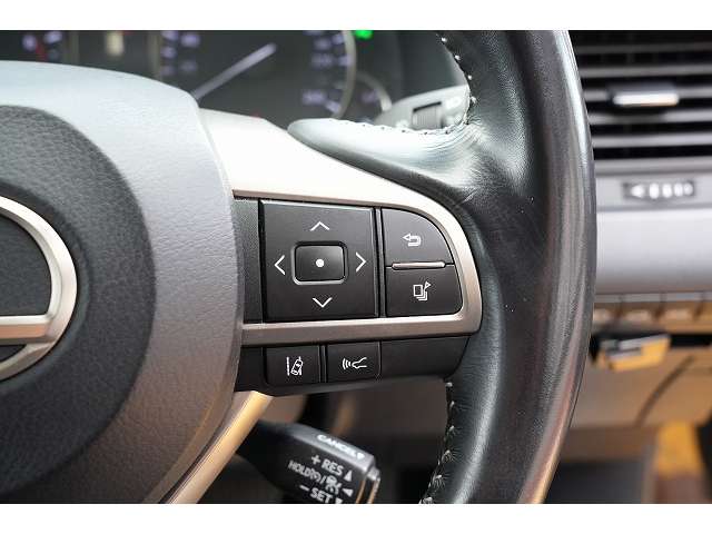 Lexus RX 6