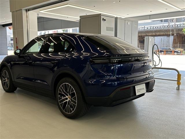 Porsche Macan 3