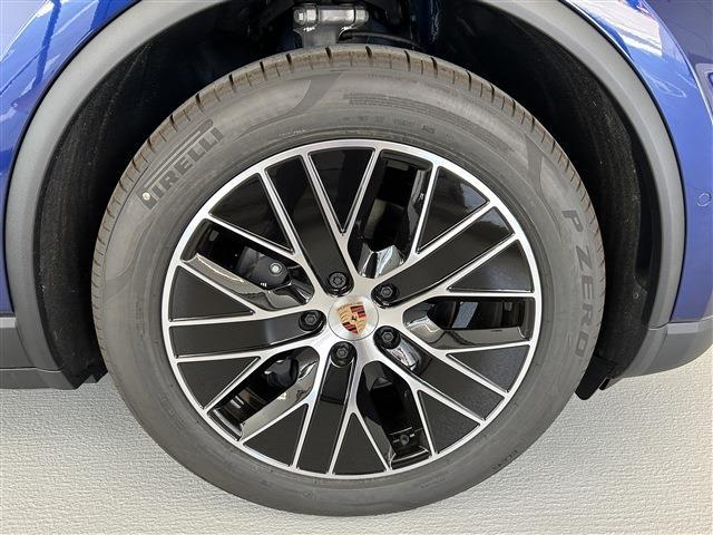 Porsche Macan 6