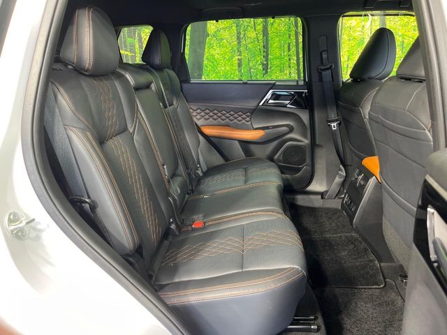 Mitsubishi Outlander 9