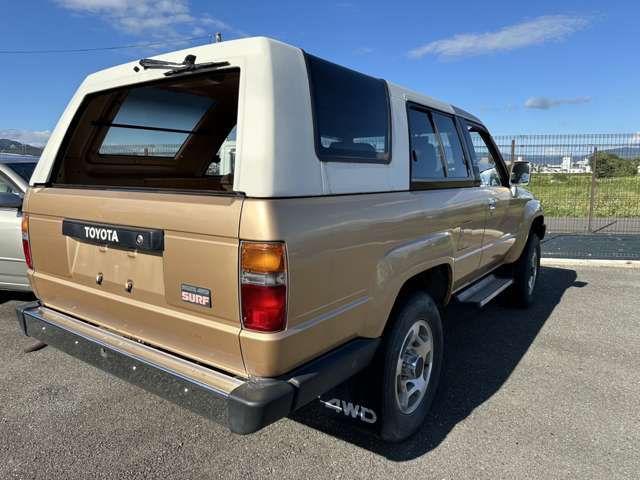 Toyota Hilux Surf 3