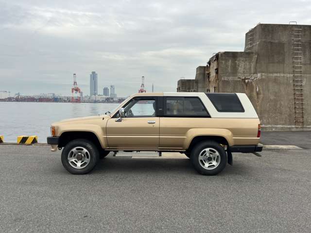 Toyota Hilux Surf 8