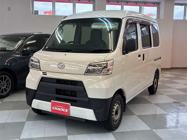 Daihatsu Hijet Cargo 4