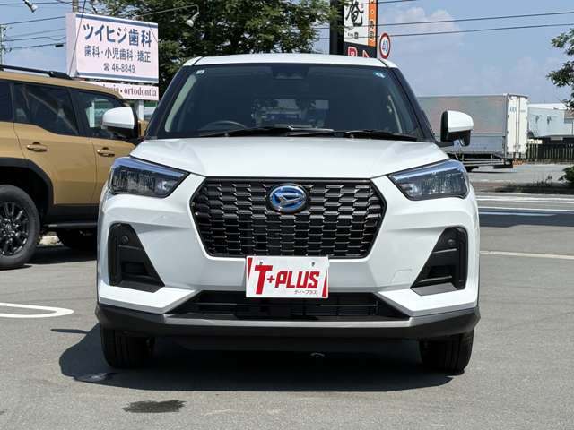 Daihatsu Rocky 3