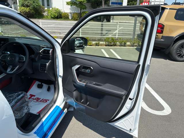 Daihatsu Rocky 7