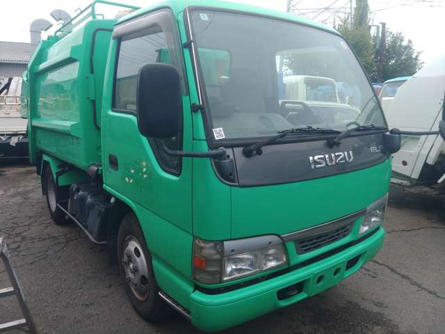 Isuzu Elf 2