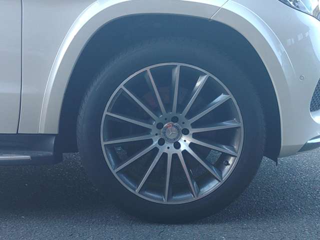 Mercedes-Benz GLS 10