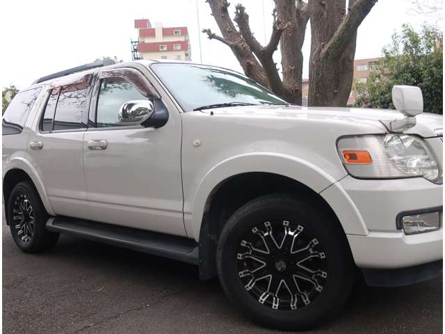 Ford Explorer 11