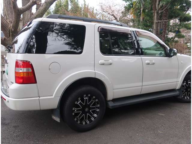 Ford Explorer 12