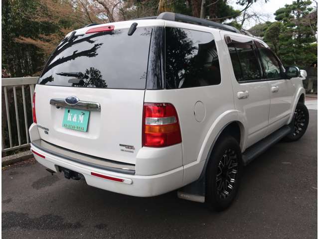 Ford Explorer 8