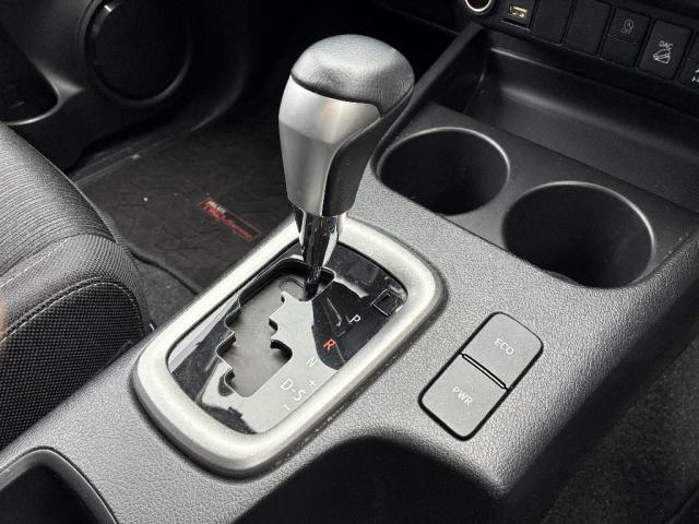 Toyota Hilux 11