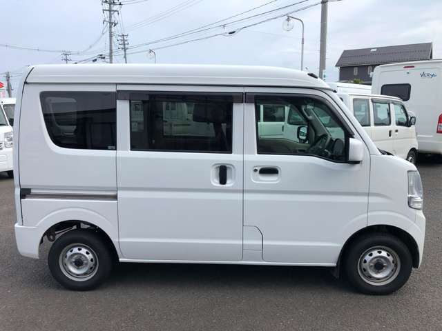 Nissan NV100 Clipper 4