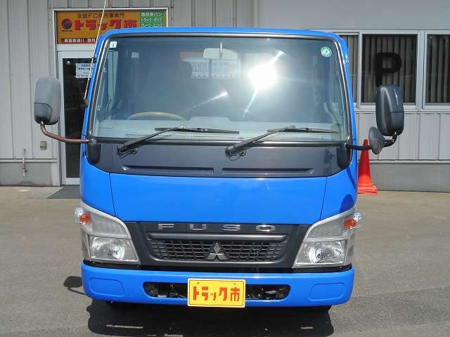 Mitsubishi Fuso Canter Guts 3