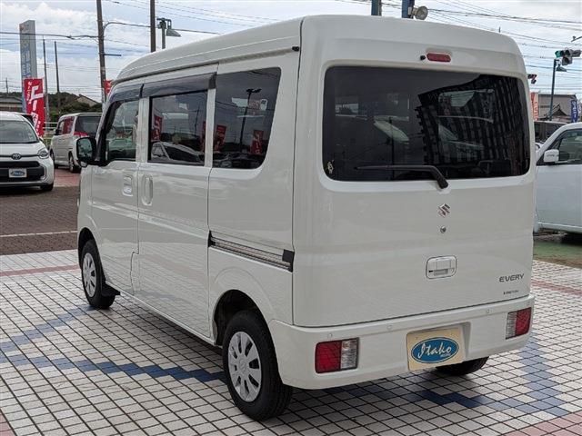 Suzuki Every 8
