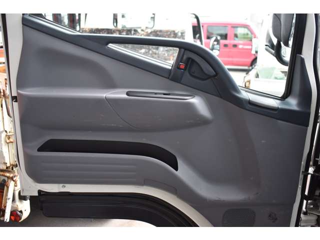 Mitsubishi Fuso Canter 11