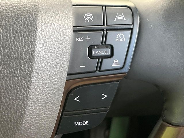 Toyota Alphard 8