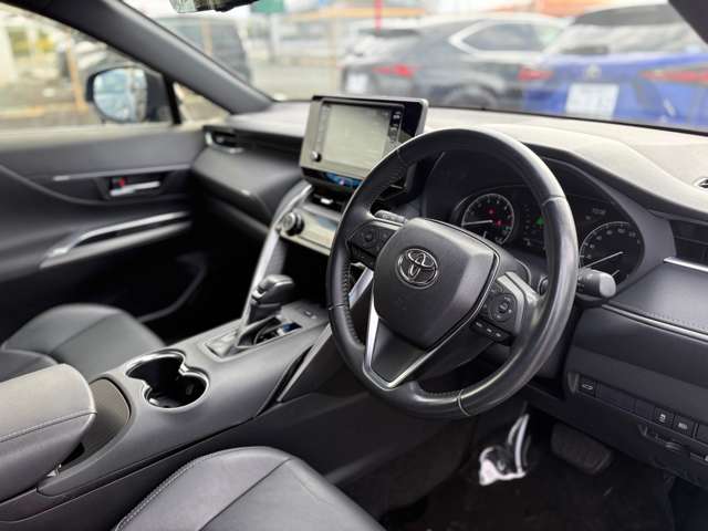Toyota Harrier 6