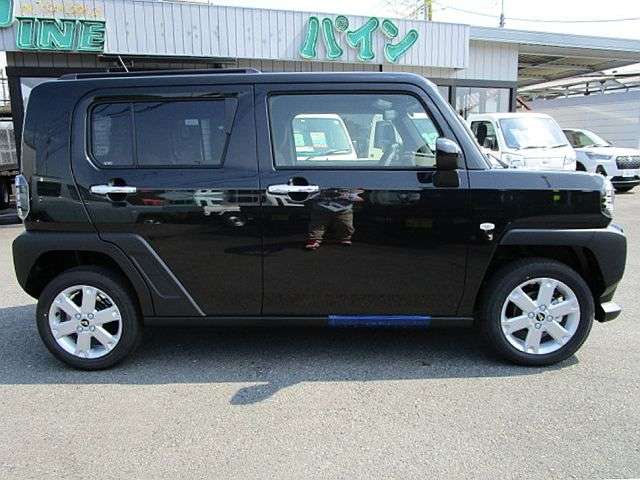 Daihatsu Taft 5
