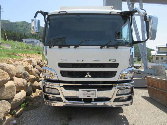 Mitsubishi Fuso Super Great 2