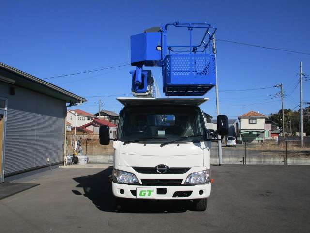 Hino Dutro 7