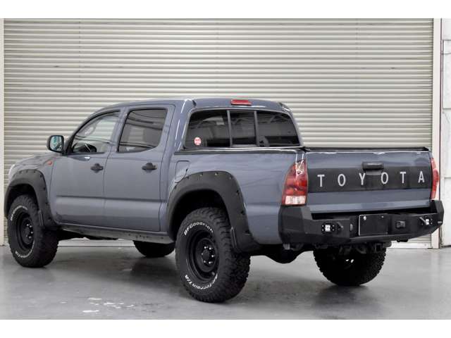 Toyota Tacoma 3