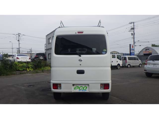 Nissan NV100 Clipper 12