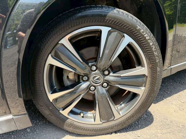 Lexus UX 11