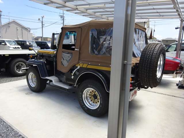 Mitsubishi Jeep 7