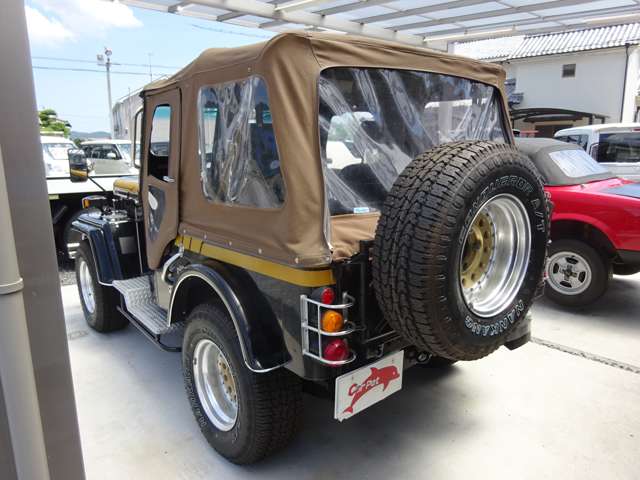 Mitsubishi Jeep 8